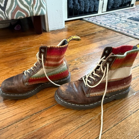 Dr marten x Pendleton boot - Picture 2 of 5